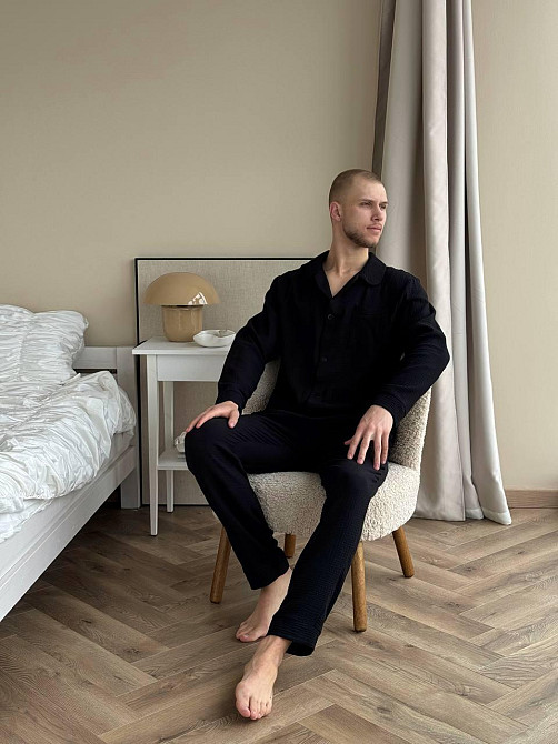 Чоловічий домашній костюм з муслінової тканини на ґудзиках Чорний XS/S Харків - фото 1