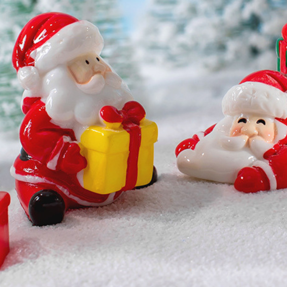 Новогодняя миниатюрная фигурка Санта с коробкой 3.2 х 3 см для микроландшафта, новогоднего декора и творчества Одесса - изображение 2