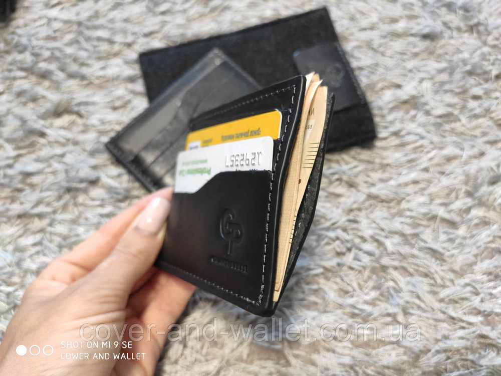 Чорний шкіряний картхолдер із відділенням для купюр Grande Pelle Київ - фото 5