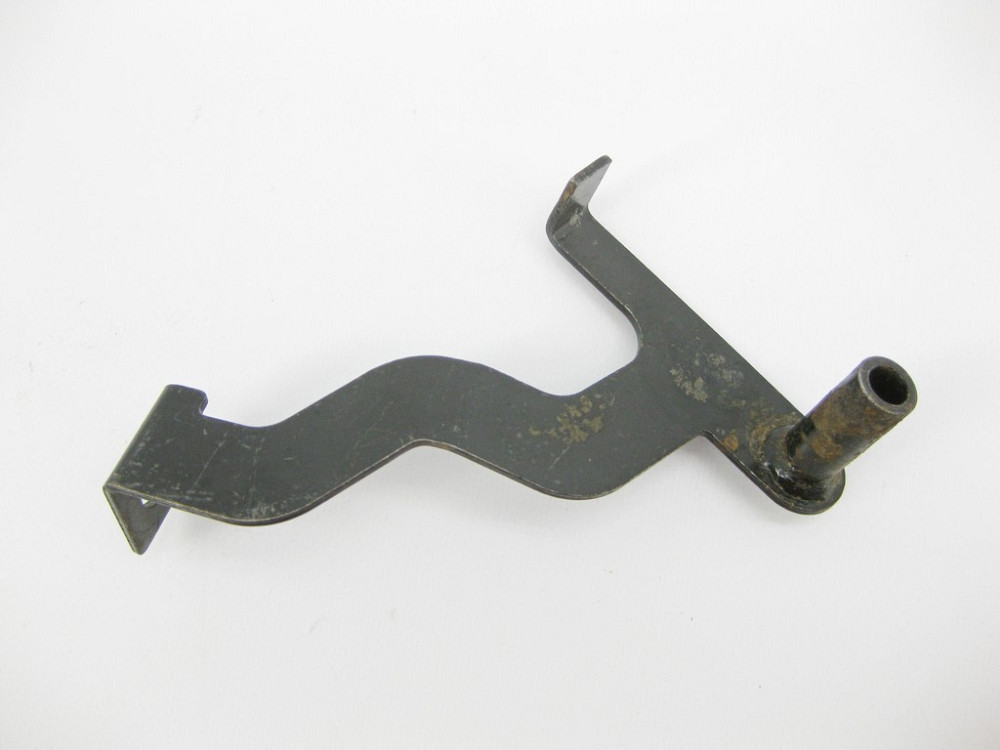 Mercedes-Benz  A2114200486 Тримач гальмівної трубки на передньому правому супорті E-Class W211 4matic Одесса - изображение 4