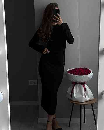 Жіноча елегантна сукня міді з відкритою спинкою віскоза Одеса