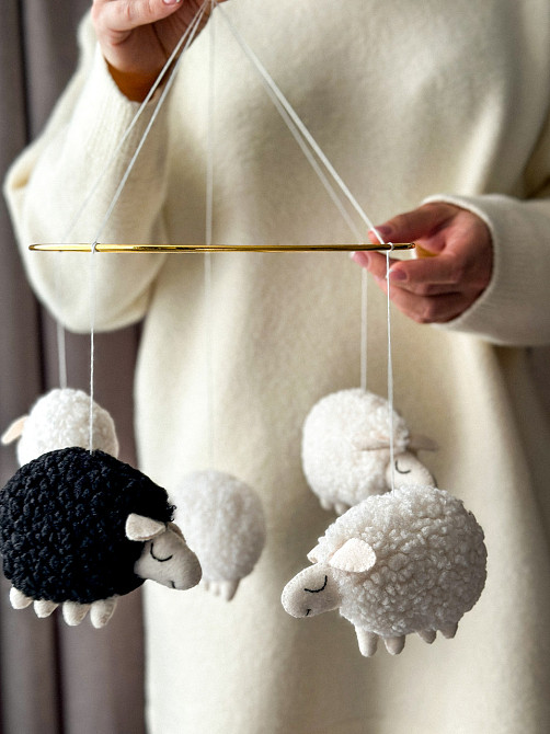 Мобіль на ліжечко для немовлят Овечки букле Київ - фото 4