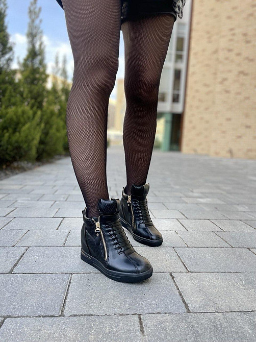 Снікерси жіночі Bosida чорні еко-шкіра танкетка 5см ( -1) (5221) Коломия - фото 3