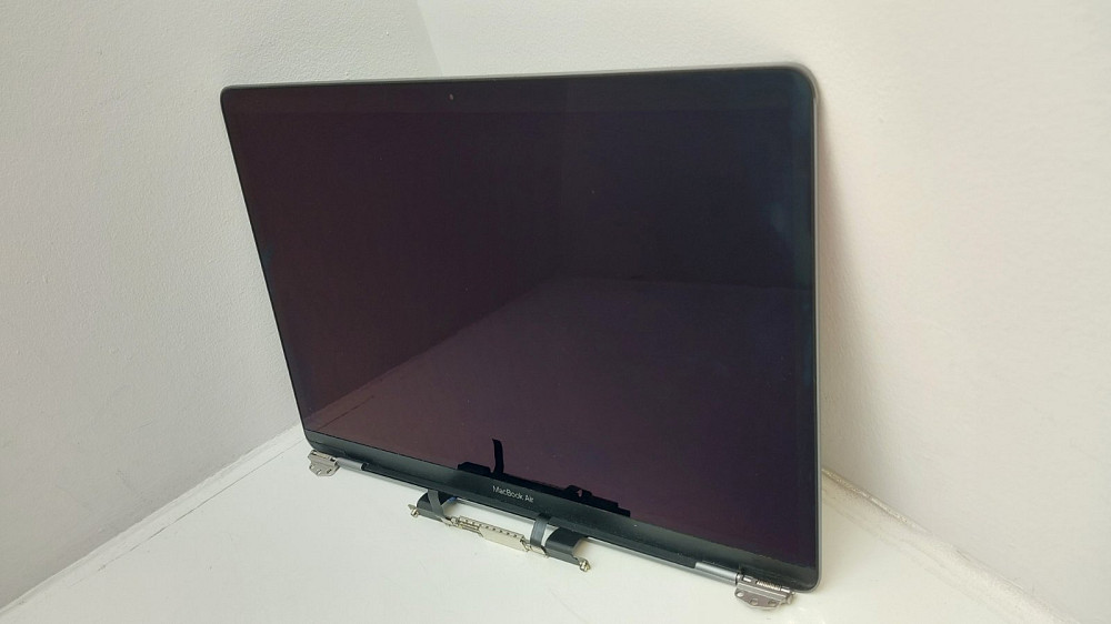 Модуль дисплея (матриця) з кришкою та петлями MacBook Pro 13