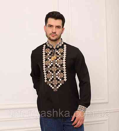 Чоловіча чорна вишиванка Яромир Кривий Ріг
