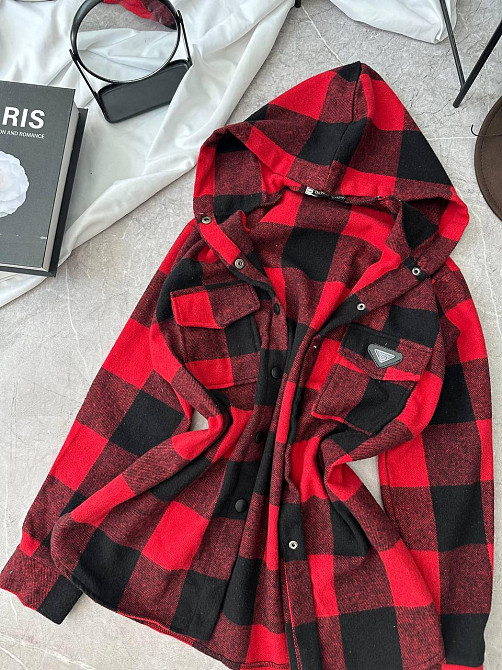 Женская повседневная оверсайз рубашка в клетку с капюшоном турецкий кашемир Красный, 48/52 Одесса - изображение 4