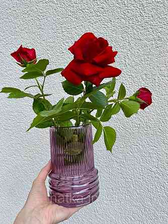 Ваза скляна 10,5*10,5*14,5 см "Плей" рожеве товсте скло Київ