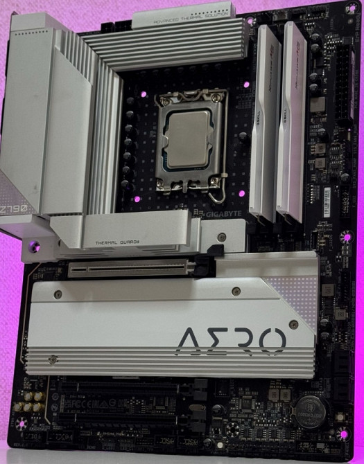 Комплект Core i9 13900KF, Z790 Gigabyte Aero. Киев - изображение 5