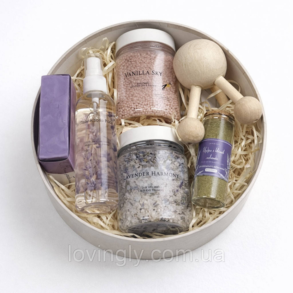 Крафтовый подарочный набор женщине 