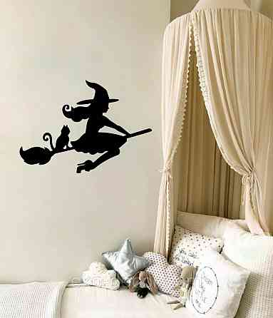 Декоративное настенное Панно «Ведьма на метле с котом», Декор на стену 110*77 см, Черный Киев