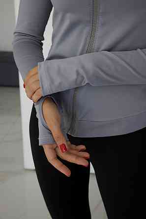 Женский костюм для спорта и фитнеса 