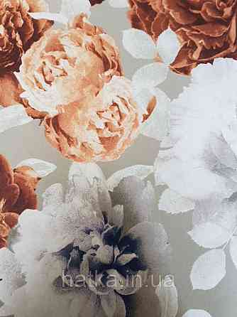 Шпалери флізелінові Khroma Kent KEN004 квіти теракотові сірі білі бузкові сірі листя на бежевому фоні Київ