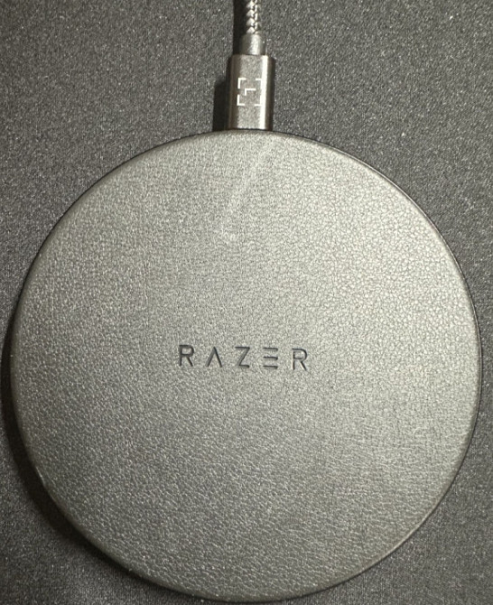 Зарядний пристрій для бездротової зарядки RAZER Chroma Charging Pad 10W Fast WL Charger RGB Black. Киев - изображение 2