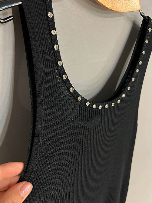 Майка женская A-N 3805 в рубчик с камнями на вырезе, черный, one size Киев - изображение 2