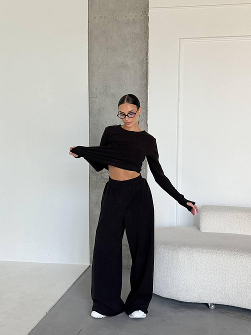 Женский теплый базовый костюм двойка из турецкого микрофлиса Черный Одесса - изображение 3