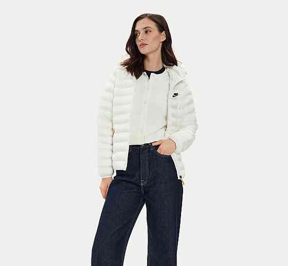 Женская полубатальная демисезонная стеганая куртка Nike Киев