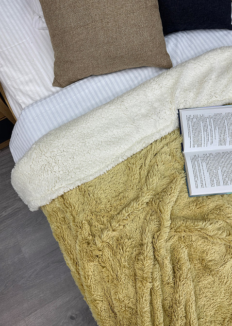 Плед двосторонній 155х200 см (+-5см) із штучною овчиною та хутром Гірчичний з білим (87-080) Київ - фото 5