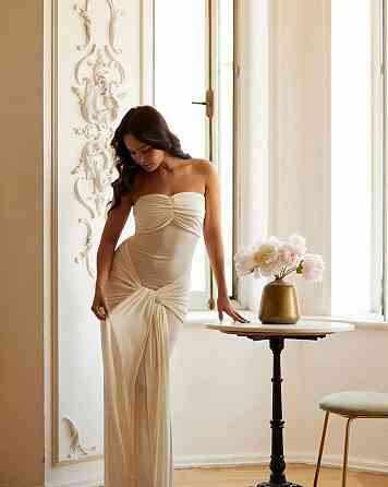 Женское легкое элегантное длинное платье-бандо Мягкая вискозаЖенское легкое элегантное длинное платье-бандо мягкая вискоза Одесса