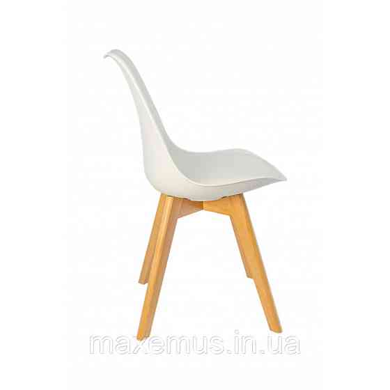 Кресло кухонное Bonro B-487 табурет на ножках дерево бук в гостинную стул с мягким сидением в офис белый Мостиська