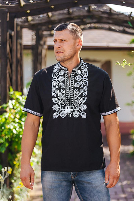 Вышиванка льняная, мужская, чёрная с коротким рукавом, весенняя летняя 64 Киев - изображение 1