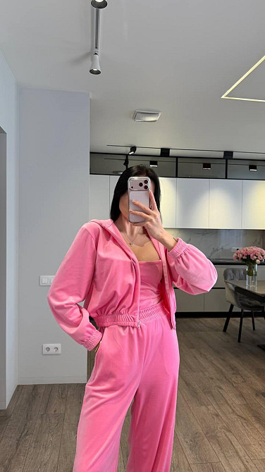 Жіночий стильний повсякденний костюм-трійка велюр плюш Барбі, 42/44 Одеса - фото 5