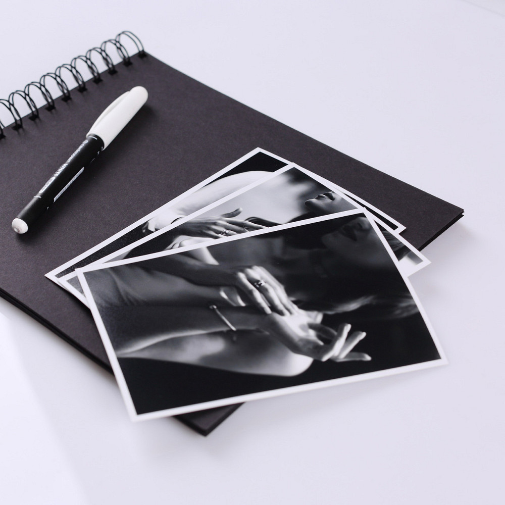 Альбом на пружині  20х23 см 20 сторінок + 2 маркери Чорний Тернопіль - фото 6