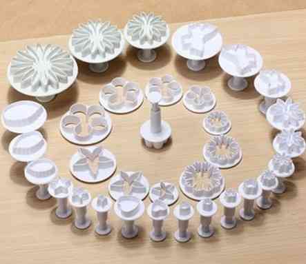 Набор кондитерских плунжеров и вырубок 33 штуки белый Киев