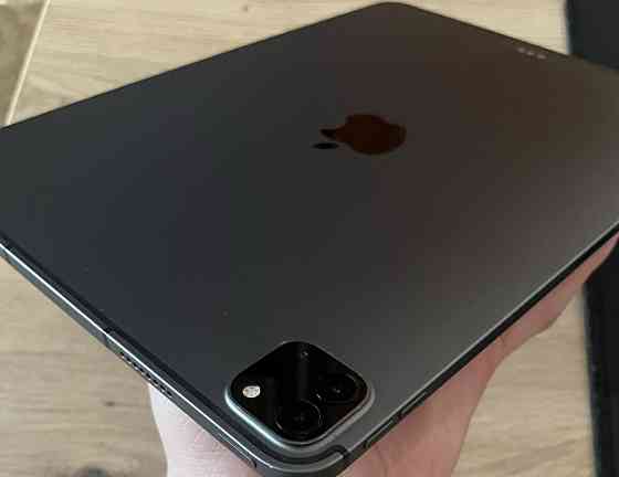 Планшет Apple iPad Pro M1 (2021) 11 256Gb. LTE Киев