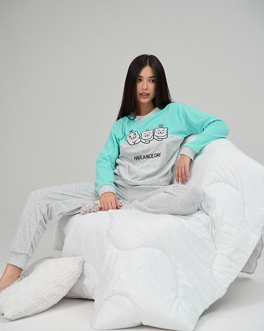 Женская пижама со штанами Nicolette Три котика - Велюр 87125 XL, Бирюзовый Киев - изображение 1