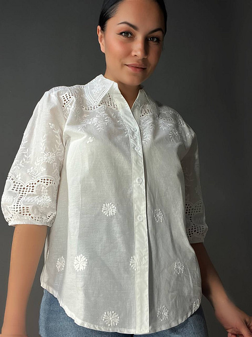 Сорочка жіноча A-N 8132 мереживо вишивка на ґудзиках короткий пишний рукав біла, білий, L Київ - фото 17
