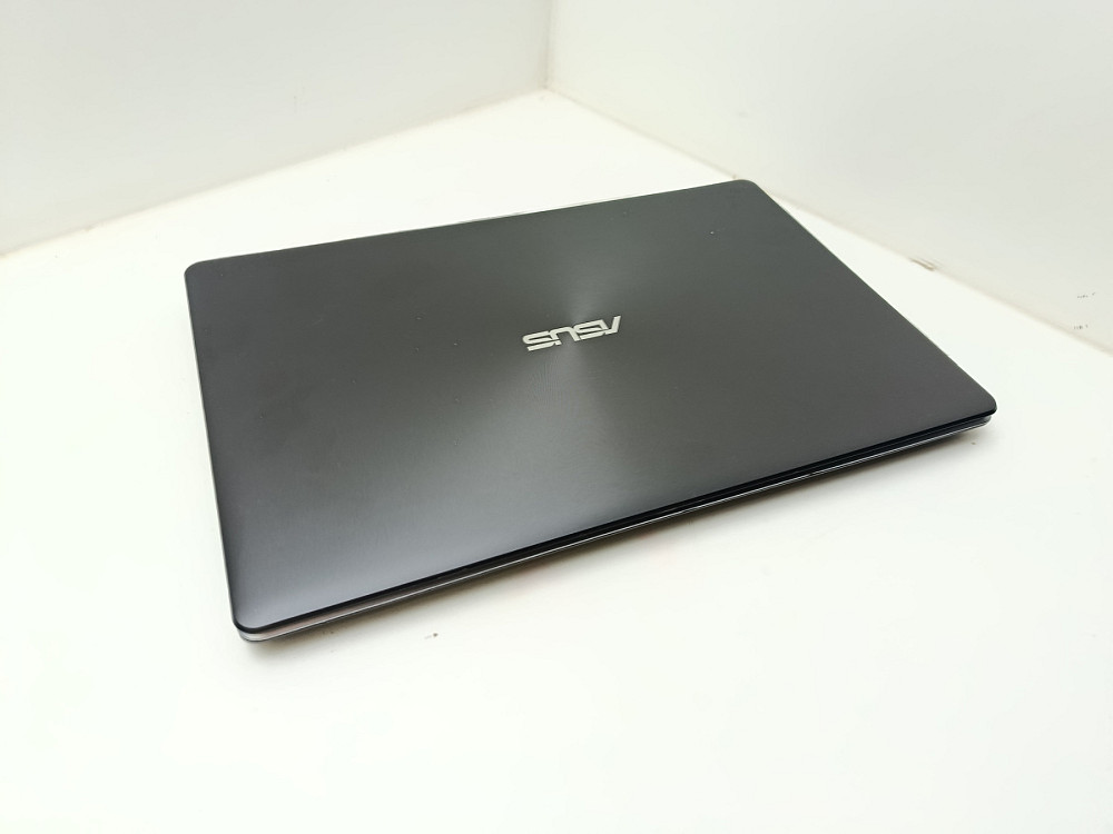 Ноутбук ASUS F550Z Amd FX-7600P\8\0\AMD Radeon R7 АКБ- (товар вживаний) Луцьк - фото 2