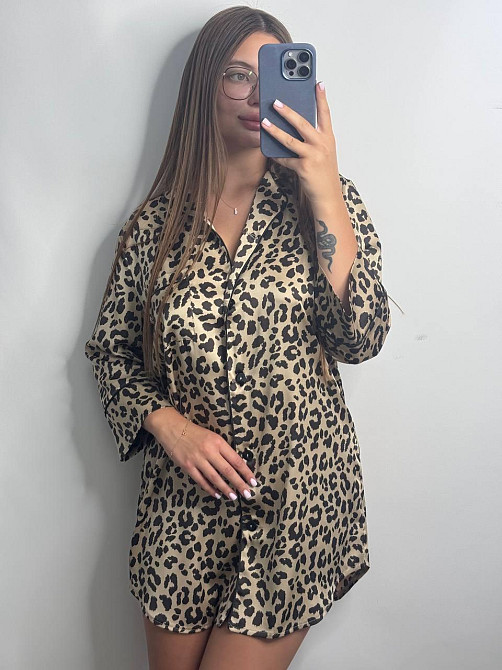 Ночная сорочка на пуговицах сатиновая Золото Лео S Харьков - изображение 1