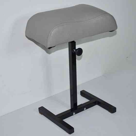 Підставка педикюрна на чорній ніжці Київ