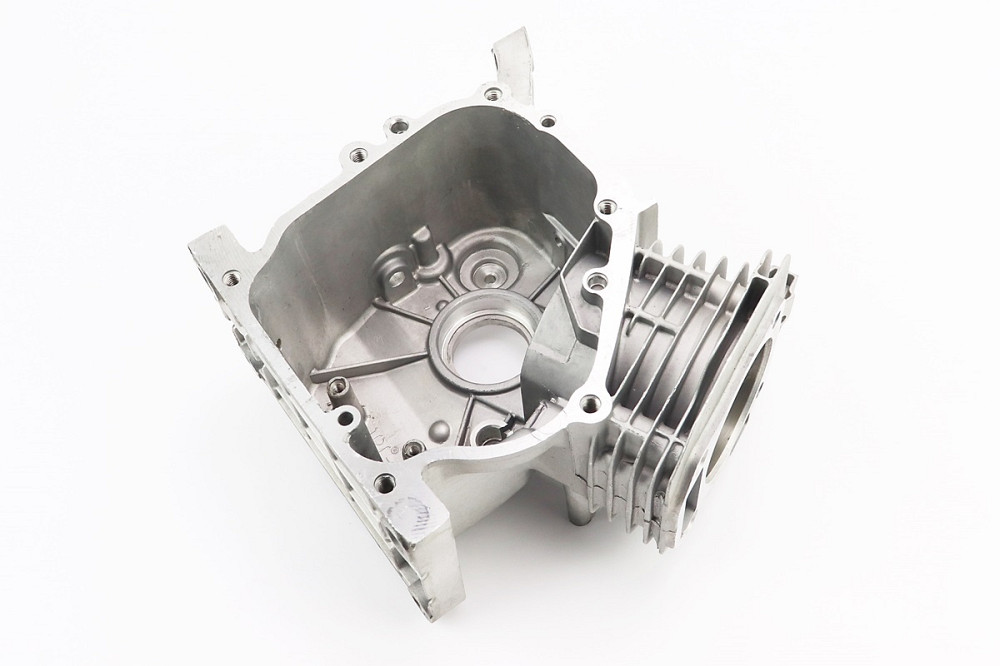 УЦІНКА Блок двигуна 170F 70mm (вм'ятини на корпусі, див. фото) Киев - изображение 1