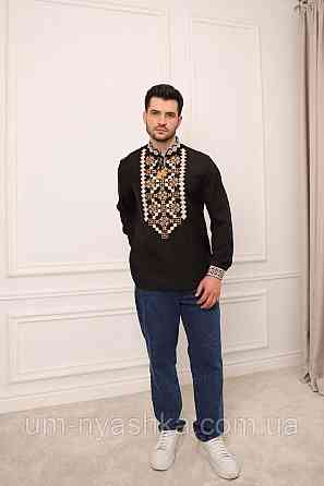 Чоловіча чорна вишиванка Яромир Кривий Ріг