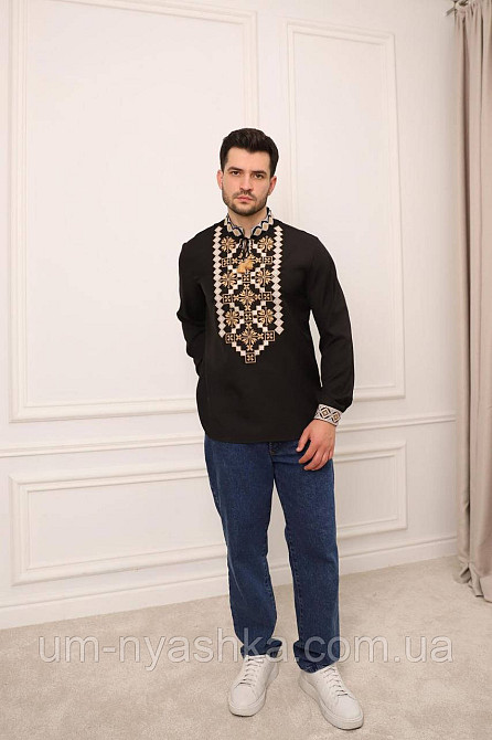 Чоловіча чорна вишиванка Яромир Кривий Ріг - фото 2