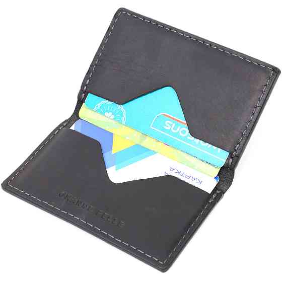 Надежный картхолдер с держателем для Apple AirTag из натуральной кожи GRANDE PELLE 11605 Черный Киев