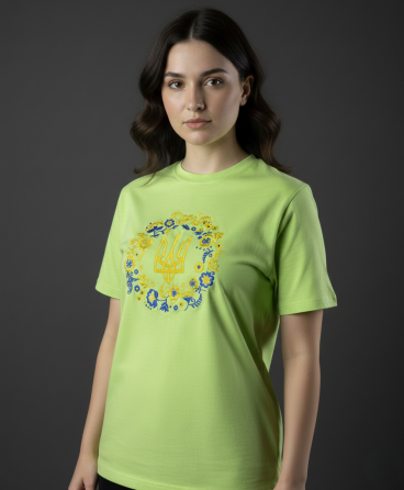 Жіноча Футболка вишита гладдю з тризубом Київ