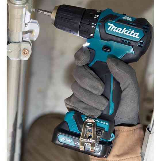 Аккумуляторный бесщёточный шуруповерт Makita DF 332 DSAE Коломыя