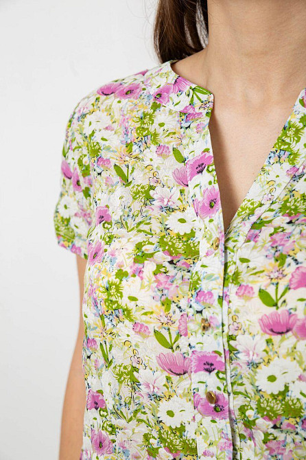 Летнее приталенное платье из хлопка с цветочным принтом, белое, размер S Лубны - изображение 15