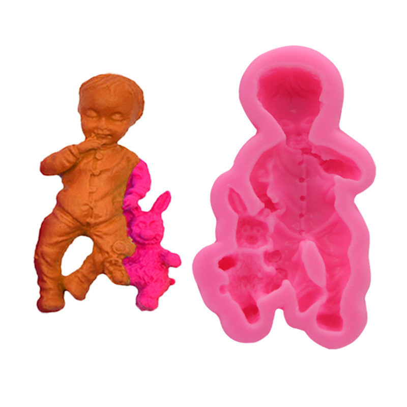 Молд силиконовый Мальчик с игрушкой 90 на 55 мм розовый Киев - изображение 7