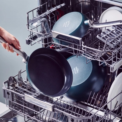 Сковорода GreenPan Evolution, 20 см з керамічним покриттям, темно-зелена (CC006389-001) Вінниця - фото 3