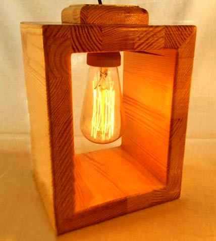 Светильник настольный 