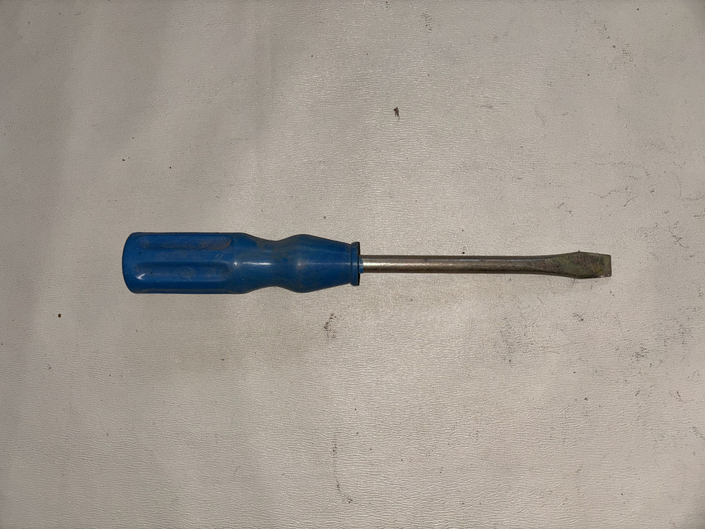 Отвертка шлицевая (плоская). Полная длина - 21 см. Харьков - изображение 1