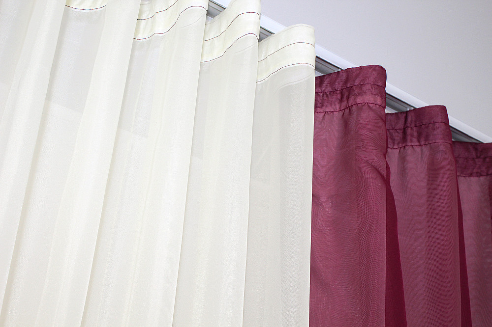 Кухонний комплект VR-Textil № 051к тюль і шторки з підв'язками бордовий з молочним 280х170 см (50-400) Київ - фото 4