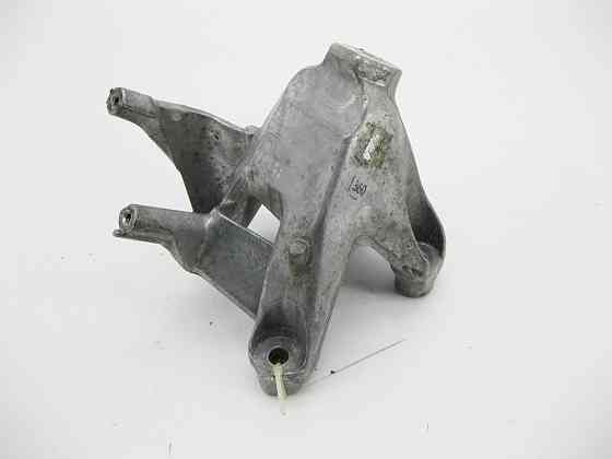 VAG  4M0199307AF Кронштейн/лапа двигуна ліва Одесса