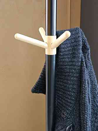 Вішак UNO чорний/бук Київ