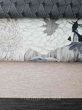Шпалери вінілові Decoprint Breeze квіти хризантеми великі сині, білі, бежеві, сірі чорні акварель 0.53х10 м Київ