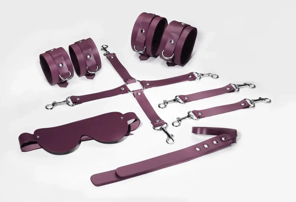 Набір Feral Feelings BDSM Kit 5 Burgundy, наручники, поножі, хрестовина, маска, падл Львов - изображение 1