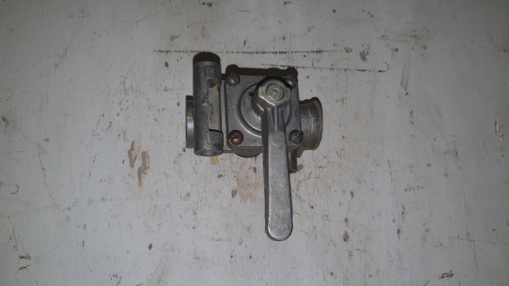 Кран разобщительный КАМАЗ, МАЗ, Т-150. 100-3520010 Харьков - изображение 1